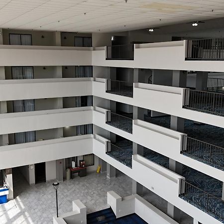 Clarion Hotel Jackson Northwest Екстериор снимка