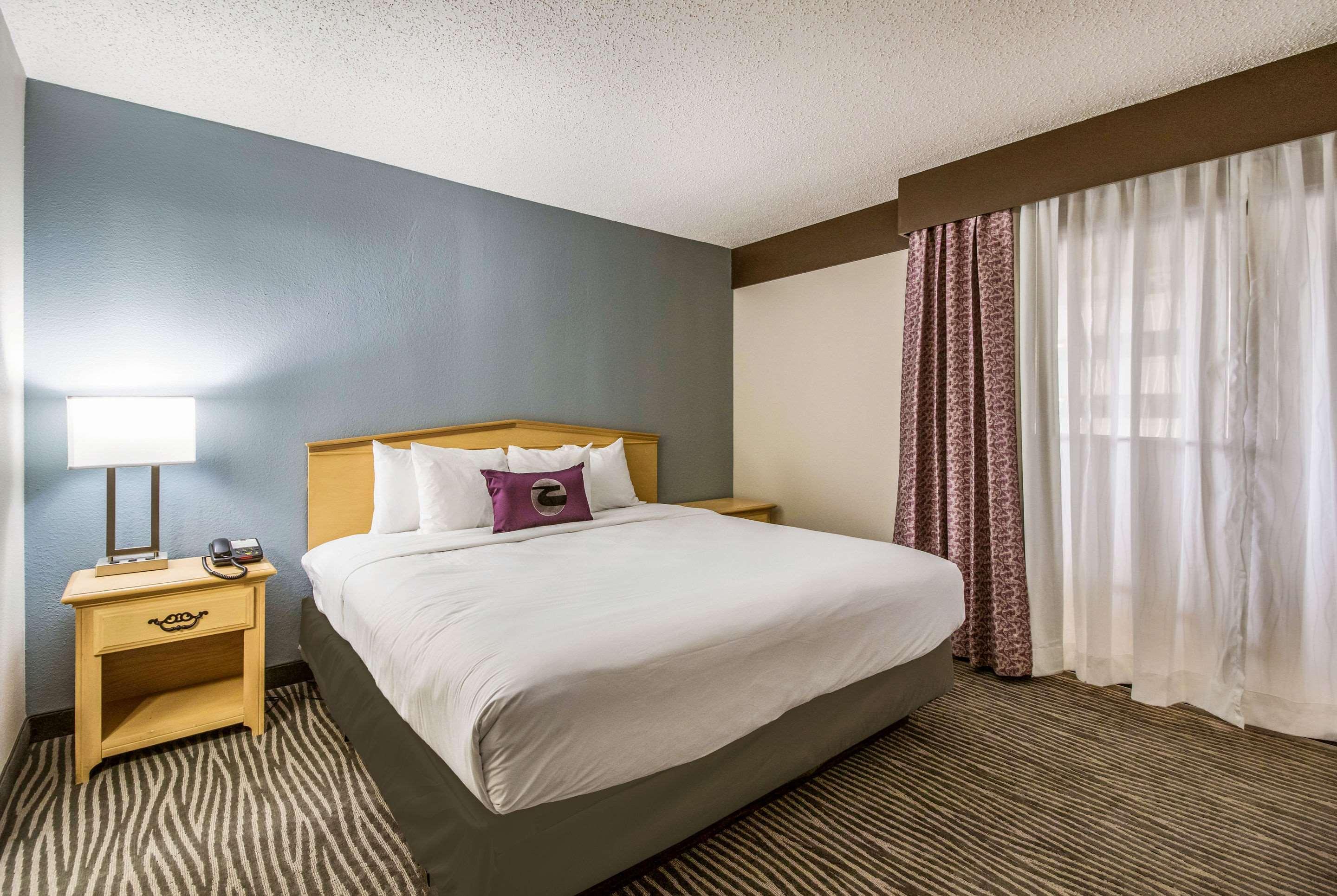 Clarion Hotel Jackson Northwest Екстериор снимка