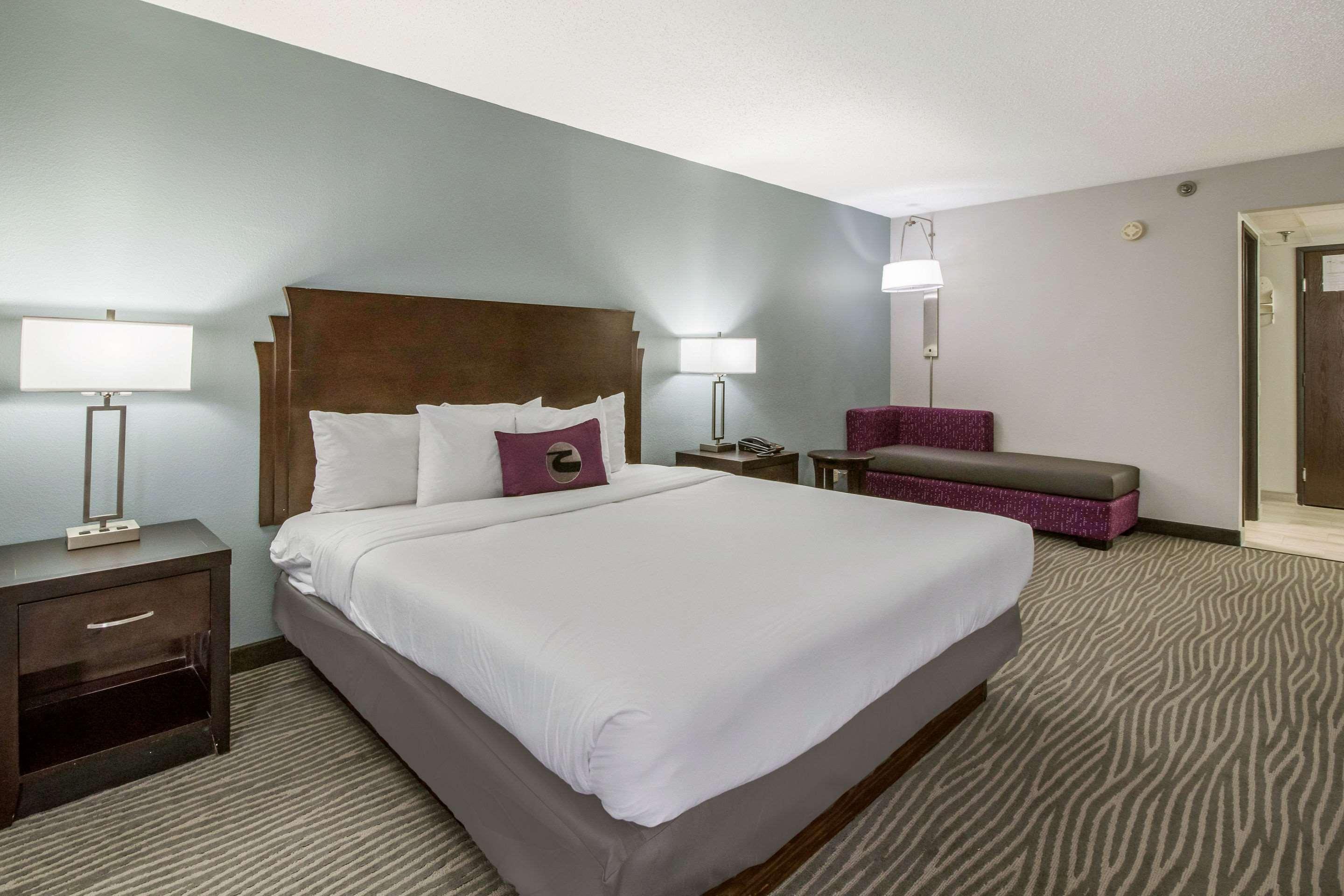 Clarion Hotel Jackson Northwest Екстериор снимка