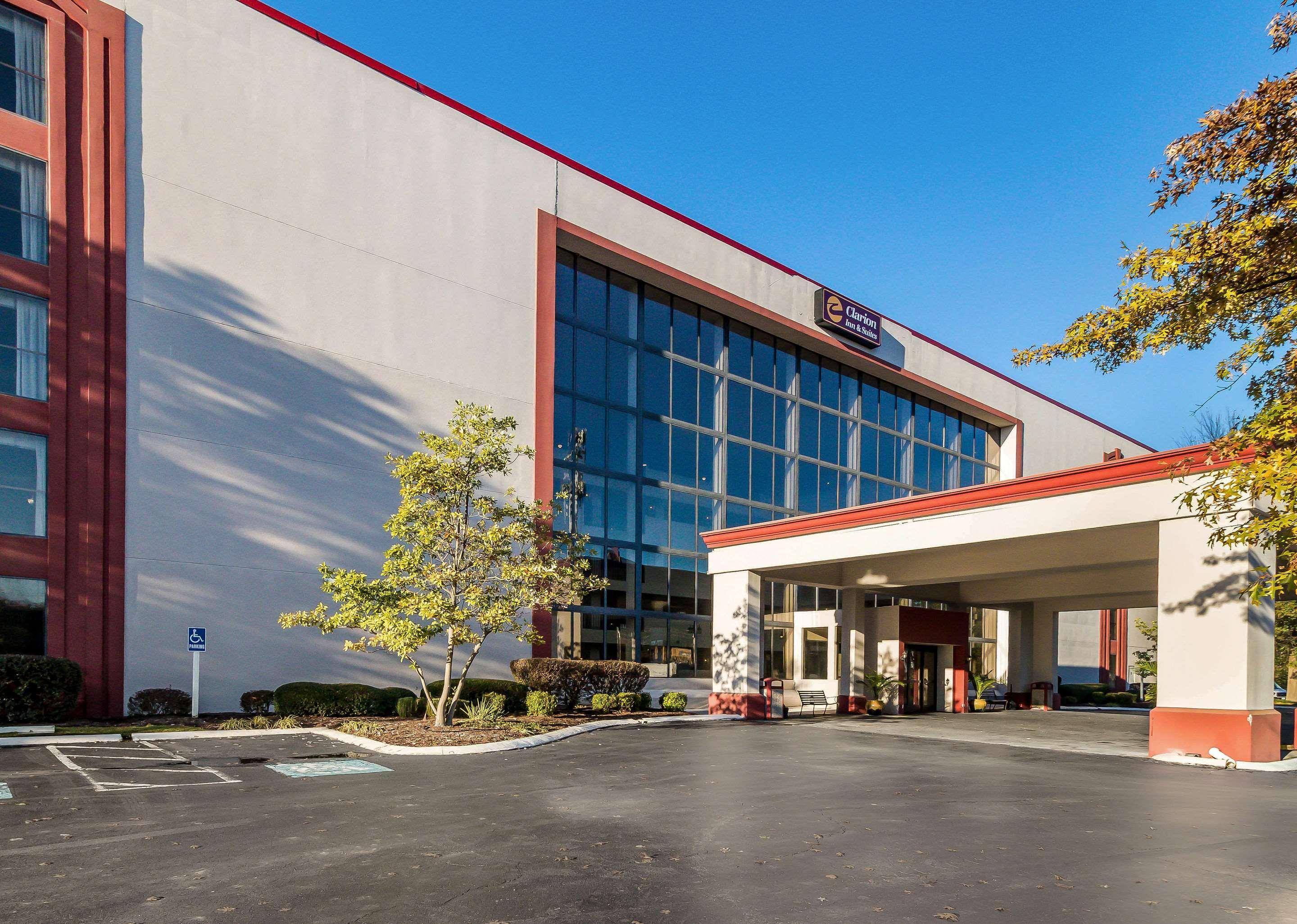 Clarion Hotel Jackson Northwest Екстериор снимка