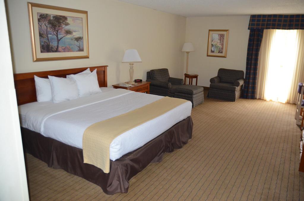 Clarion Hotel Jackson Northwest Екстериор снимка